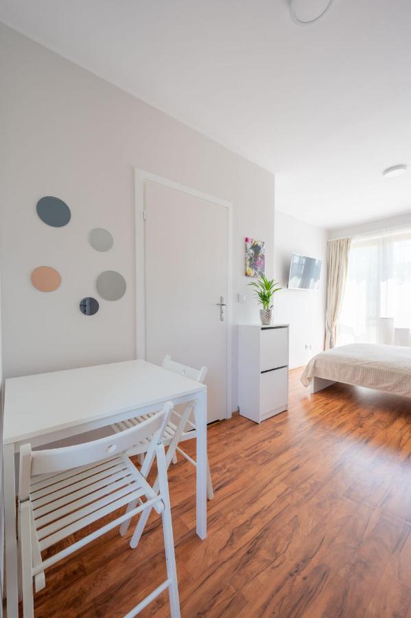 Seaesta Darlowo - Komfortowe Pokoje I Apartamenty Luaran gambar