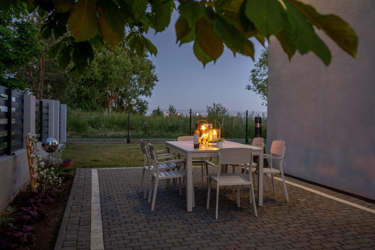 Seaesta Darlowo - Komfortowe Pokoje I Apartamenty Luaran gambar